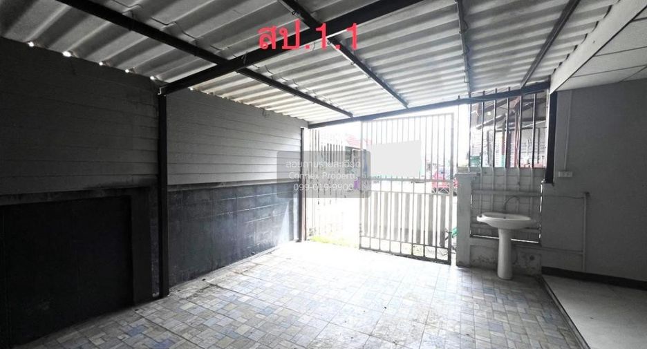 Casa adosada en venta de 2 habitaciones en Thanyaburi, Pathum Thani