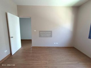 Продажа 4 спальни таунхаус в Lat Lum Kaeo, Патумтани
