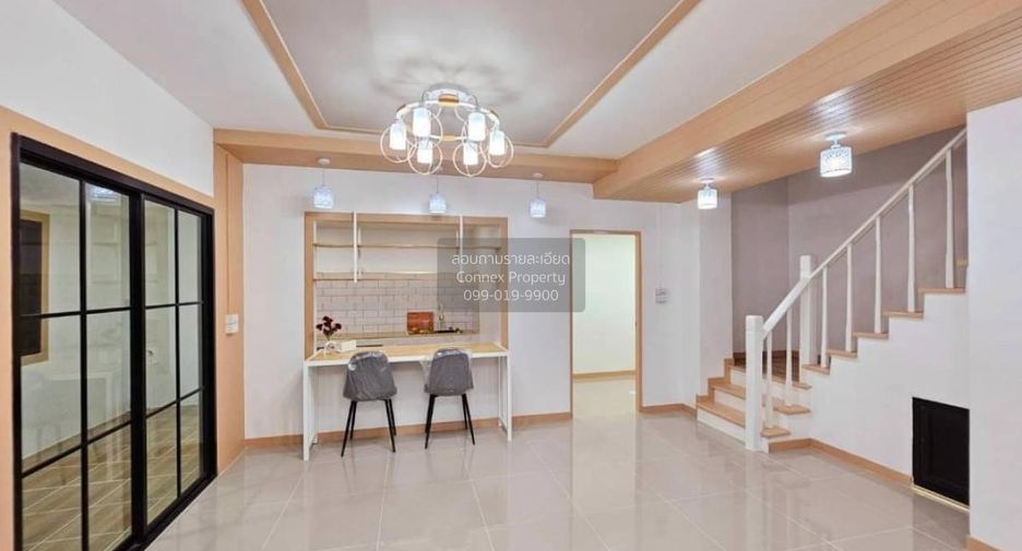 For sale 4 bedrooms townhouse in Sai Noi, Nonthaburi