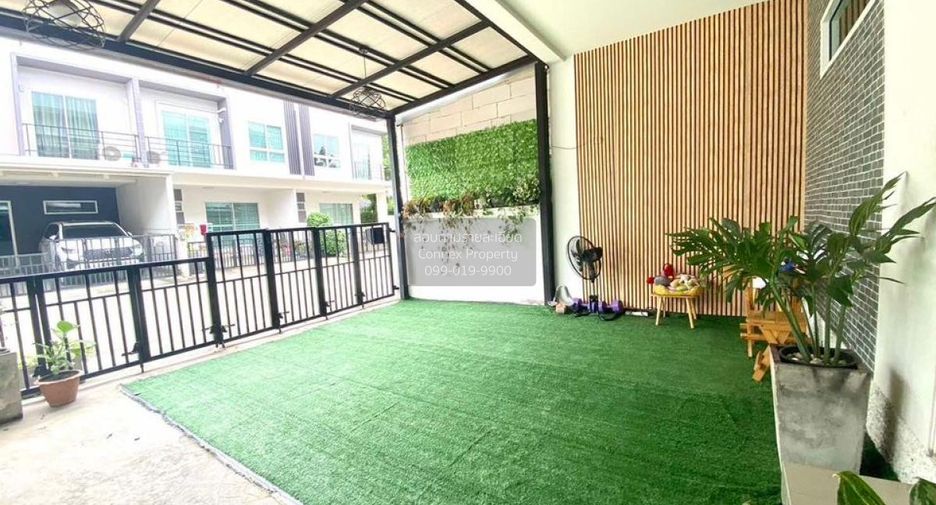 For sale 3 bedrooms townhouse in Lam Luk Ka, Pathum Thani