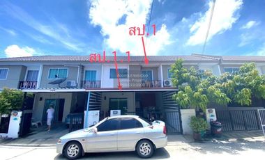 For sale 3 bedrooms townhouse in Sai Noi, Nonthaburi