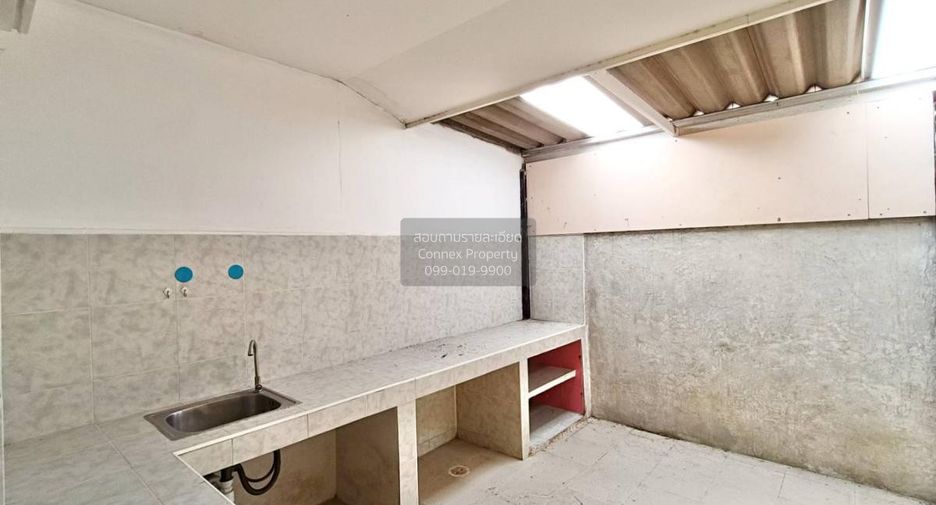 For sale 3 bedrooms townhouse in Mueang Nonthaburi, Nonthaburi