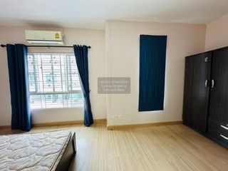 For sale 3 bedrooms townhouse in Sam Phran, Nakhon Pathom