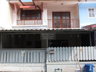 For sale 3 bedrooms townhouse in Khlong Luang, Pathum Thani