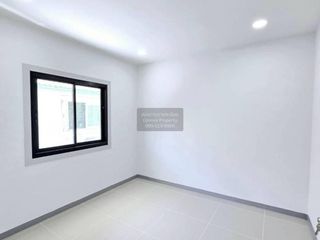 For sale 3 bedrooms townhouse in Sai Noi, Nonthaburi