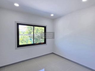 For sale 3 bedrooms townhouse in Sai Noi, Nonthaburi