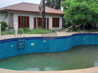 Haus zum Kauf mit 5 Zimmer in Sawankhalok, Sukhothai
