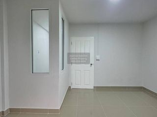 For sale 3 bedrooms townhouse in Sai Noi, Nonthaburi