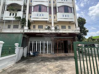 出售 4 卧室 商业空间 在 Sam Ngam, Phichit