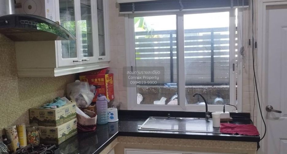 For sale 4 bedrooms house in Bang Phli, Samut Prakan