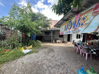 出售 2 卧室 独立屋 在 Wachirabarami, Phichit
