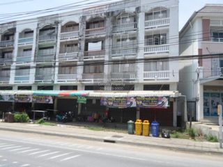 À vendre 3 chambres local commercial à Sai Noi, Nonthaburi