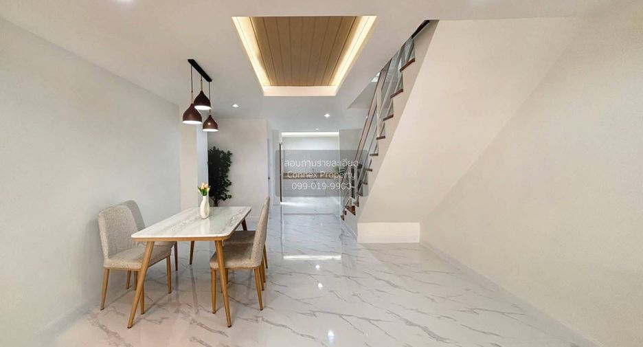 For sale 3 bedrooms townhouse in Thung Khru, Bangkok