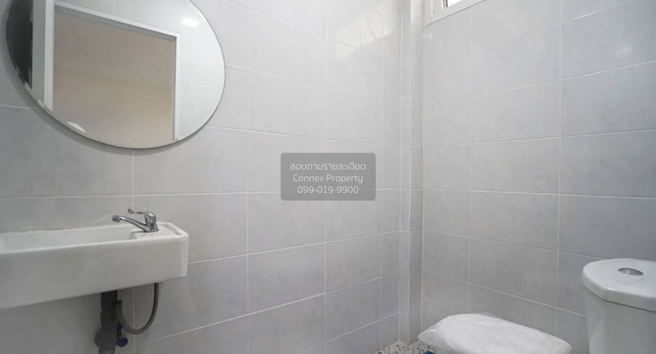 For sale 3 bedrooms townhouse in Thung Khru, Bangkok