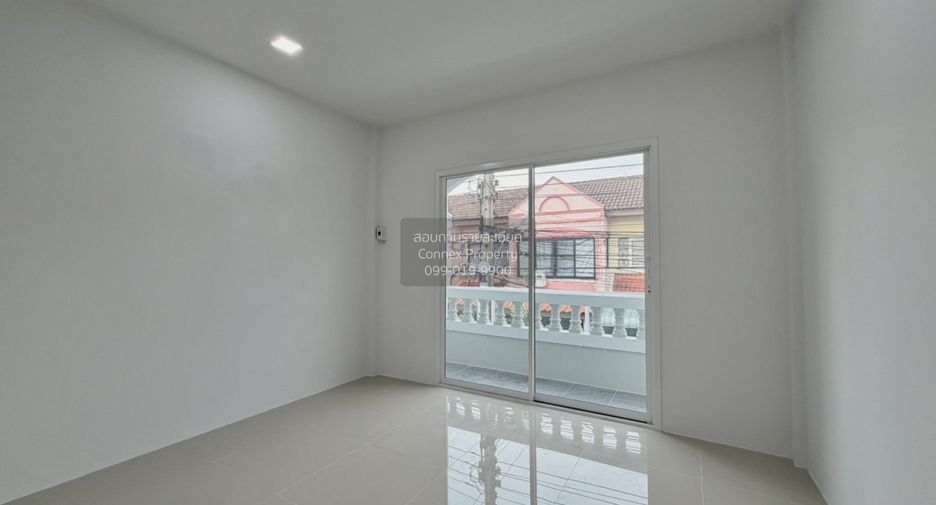 For sale 3 bedrooms townhouse in Mueang Nonthaburi, Nonthaburi