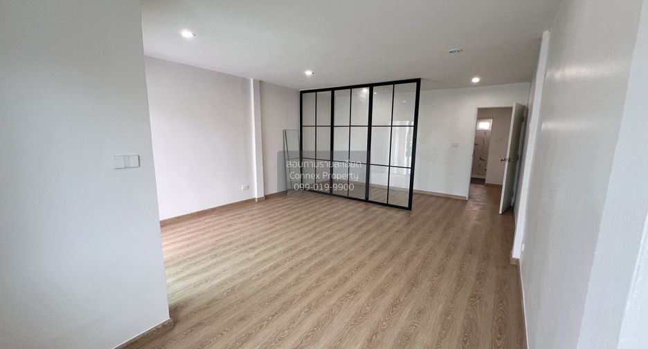 Casa adosada en venta de 2 habitaciones en Wang Thonglang, Bangkok