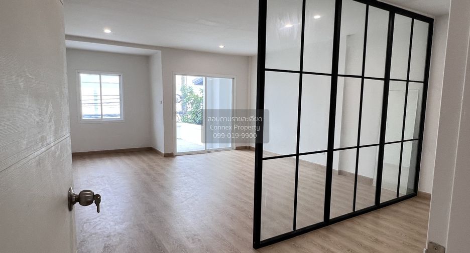 Casa adosada en venta de 2 habitaciones en Wang Thonglang, Bangkok