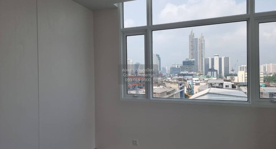 For sale 2 bedrooms condo in Bang Rak, Bangkok