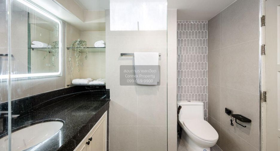 For sale 3 bedrooms condo in Watthana, Bangkok