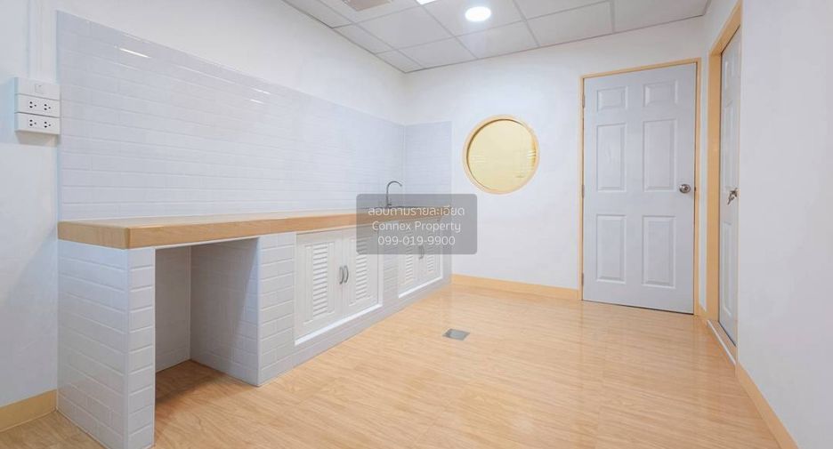 Casa adosada en venta de 4 habitaciones en Bang Yai, Nonthaburi