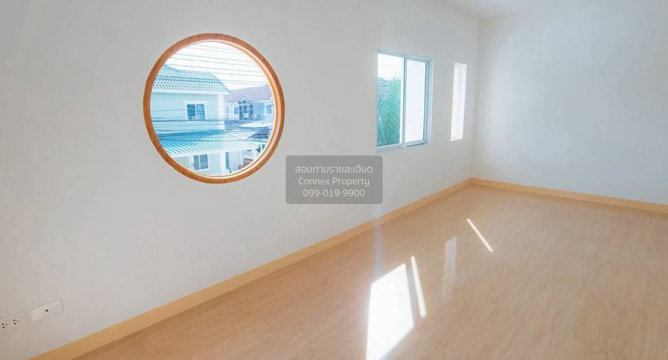 Casa adosada en venta de 4 habitaciones en Bang Yai, Nonthaburi