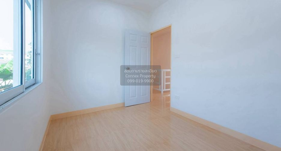 Casa adosada en venta de 4 habitaciones en Bang Yai, Nonthaburi