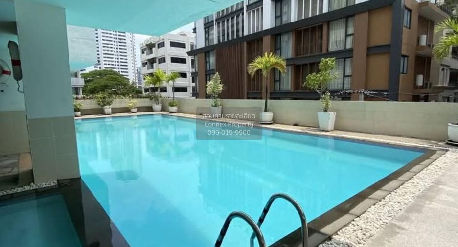 For sale 2 bedrooms condo in Watthana, Bangkok