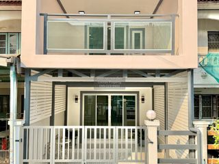 For sale 2 bedrooms townhouse in Mueang Nonthaburi, Nonthaburi
