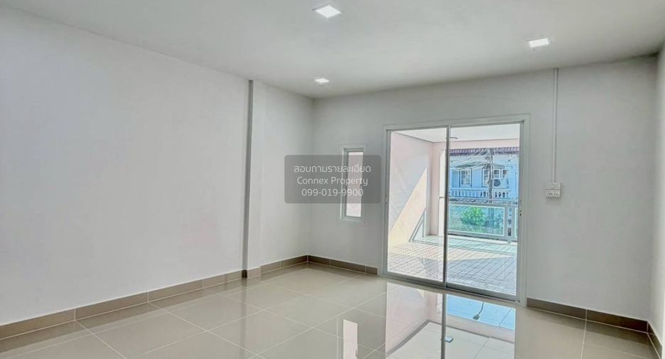 For sale 2 bedrooms townhouse in Mueang Nonthaburi, Nonthaburi