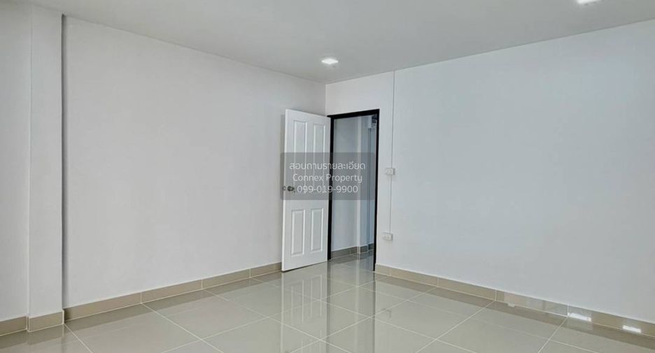 For sale 2 bedrooms townhouse in Mueang Nonthaburi, Nonthaburi