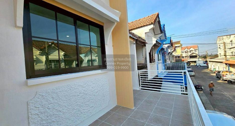 À vendre 3 chambres maison de ville à Bang Bua Thong, Nonthaburi