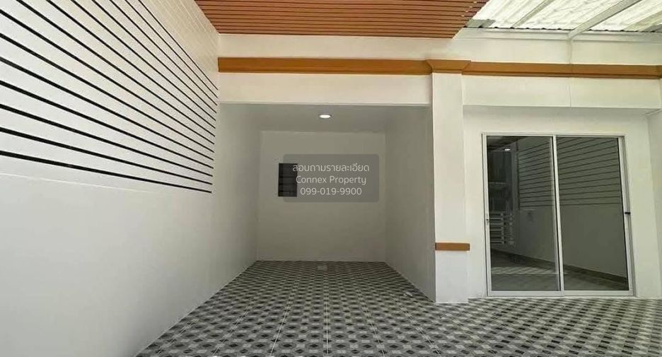 Casa adosada en venta de 3 habitaciones en Lam Luk Ka, Pathum Thani