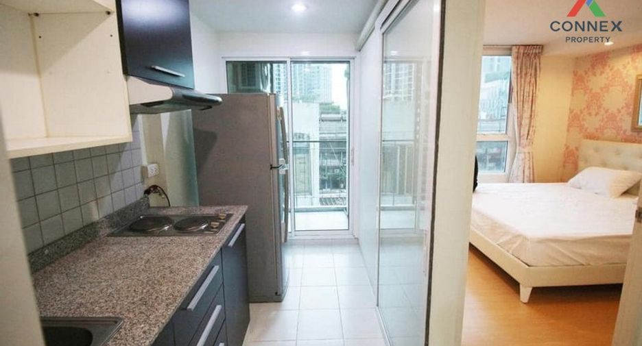 For sale 1 bed condo in Khlong Toei, Bangkok