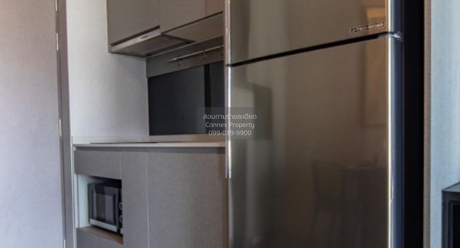 For sale 1 bed condo in Phra Khanong, Bangkok