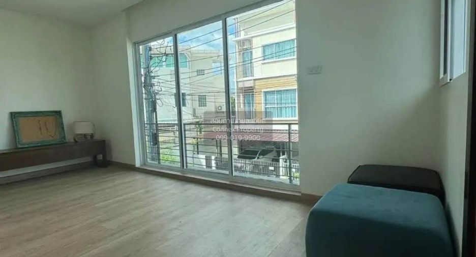 Reihenhaus zum Kauf mit 3 Zimmer in Suan Luang, Bangkok