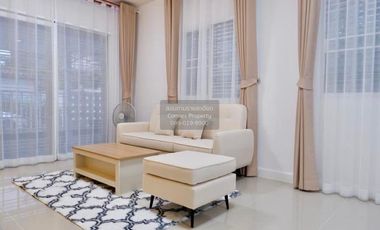 Casa adosada en venta de 3 habitaciones en Thanyaburi, Pathum Thani