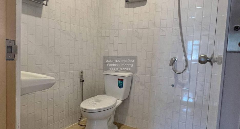 For sale 3 bedrooms townhouse in Sai Noi, Nonthaburi