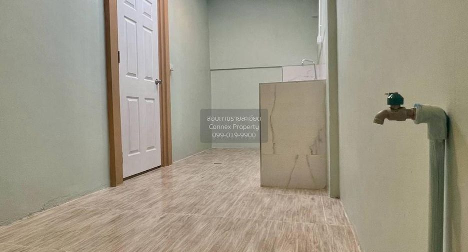 For sale 3 bedrooms townhouse in Sai Noi, Nonthaburi