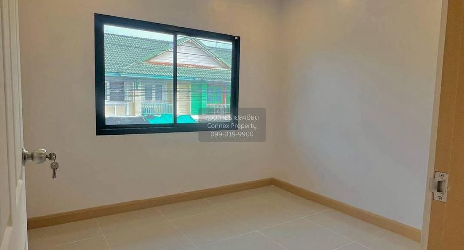 For sale 3 bedrooms townhouse in Sai Noi, Nonthaburi