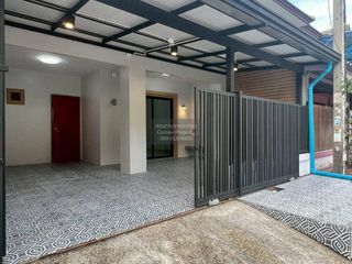For sale 3 bedrooms townhouse in Sai Noi, Nonthaburi