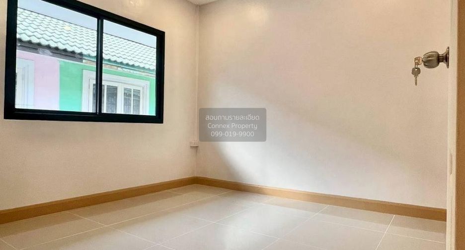 For sale 3 bedrooms townhouse in Sai Noi, Nonthaburi