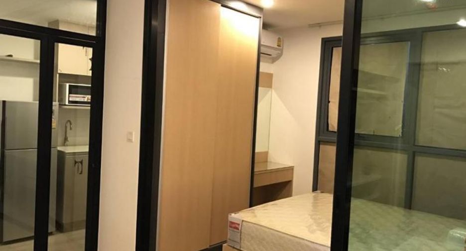 For sale 1 Beds condo in Bang Rak, Bangkok