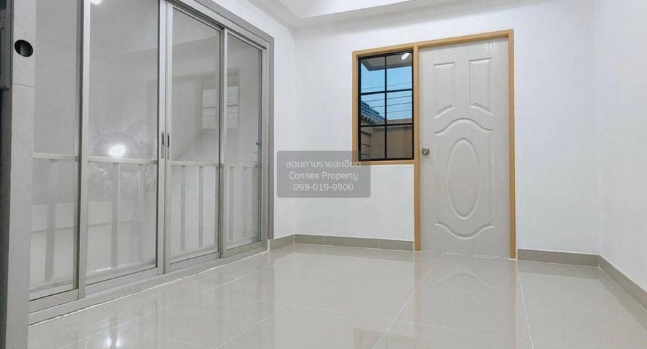 Продажа 3 спальни таунхаус в Khlong Luang, Патумтани