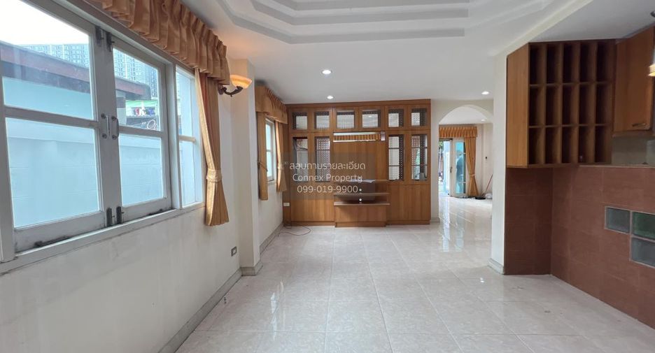 For sale 2 bedrooms house in Bang Sue, Bangkok