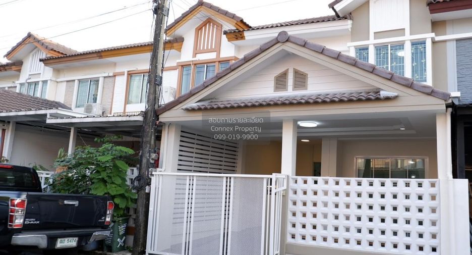 Casa adosada en venta de 3 habitaciones en Thanyaburi, Pathum Thani
