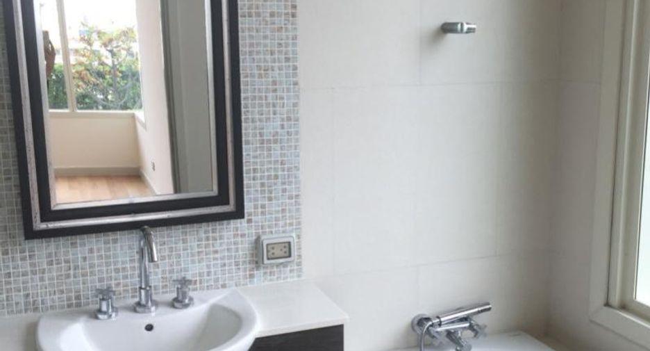 For sale 2 bedrooms condo in Bang Kho Laem, Bangkok