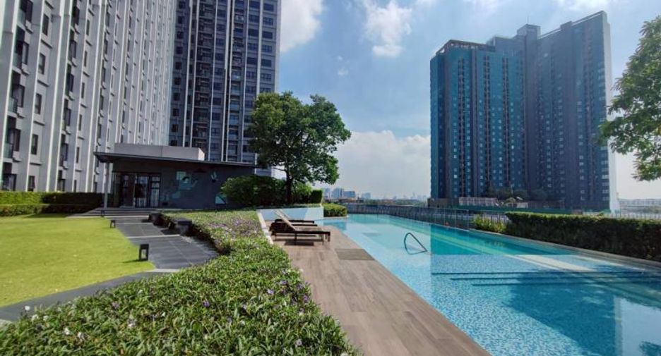 For sale 1 bed condo in Phasi Charoen, Bangkok