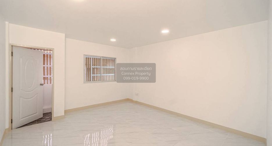 For sale 3 bedrooms townhouse in Mueang Nonthaburi, Nonthaburi