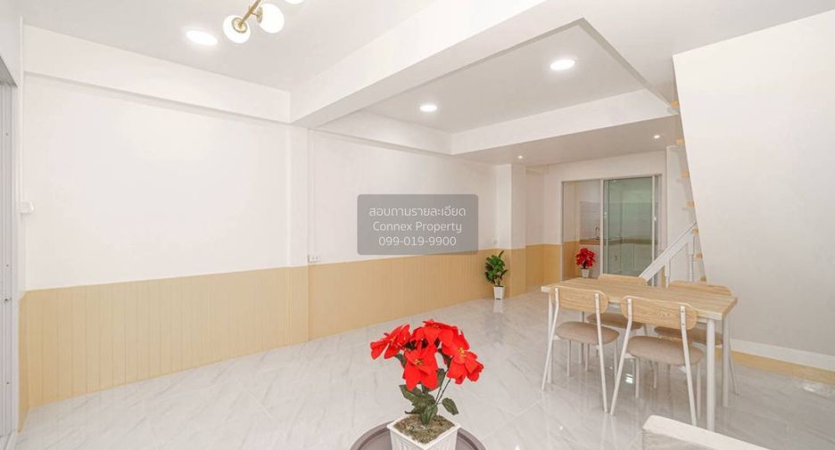 For sale 3 bedrooms townhouse in Mueang Nonthaburi, Nonthaburi