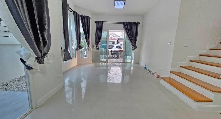 For sale 4 bedrooms townhouse in Pak Kret, Nonthaburi